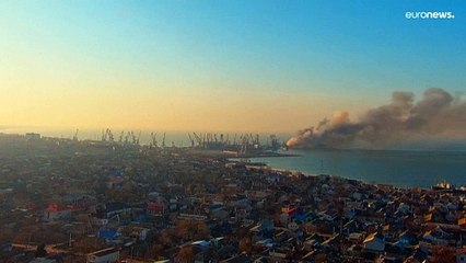 الحرب على أوكرانيا في شهرها الثاني.. بايدن يصف بوتين بالهمجي ويعد بالردّ إذا استخدمت روسيا الكيميائي