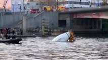 Un camion-toupie est tombé dans la Seine à la suite d'une 