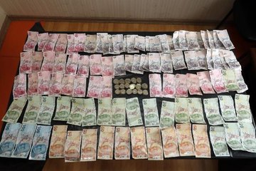 VAN'DA, DİLENCİNİN ÜZERİNDEN 1738 LİRA ÇIKTI