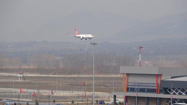 Tokat’a 5 yıl aradan sonra ilk uçak seferi yapıldı