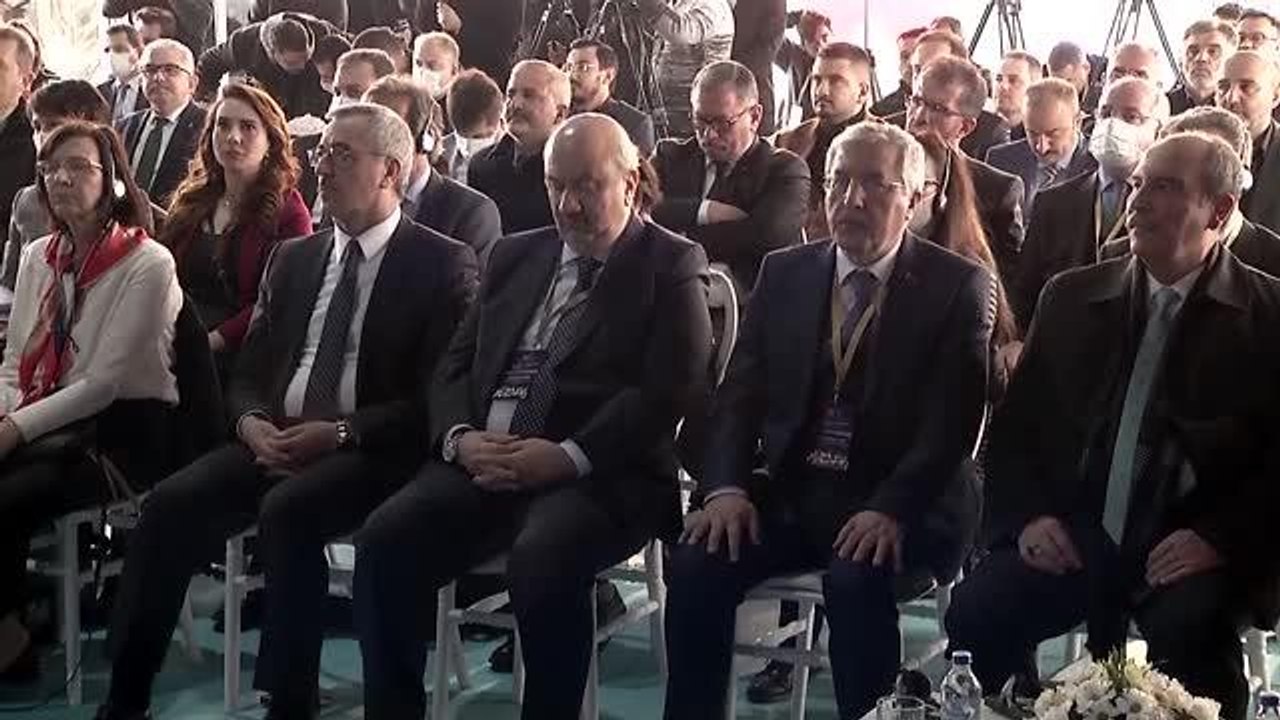 KAHRAMANMARAŞ - Bakan Varank: "Artık altın ve değerli taşlarla ilgili her türlü işlem Kahramanmaraş'ta gerçekleştirilebilecek"