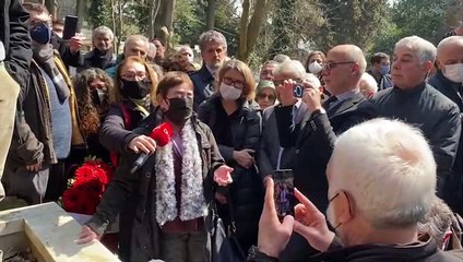 Aydın Engin'i son yolculuğuna meslektaşları uğurladı