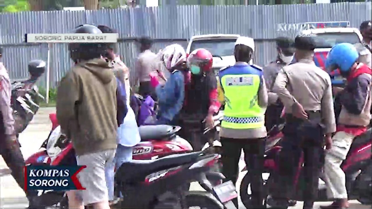 Polres Sorong Tingkatkan Kesadaran Vaksinasi Covid 19 Dengan Lakukan Razia Di KTL