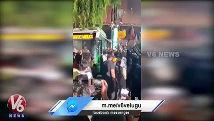 TSRTC బస్సులో థియేటర్‌కు RRR టీమ్