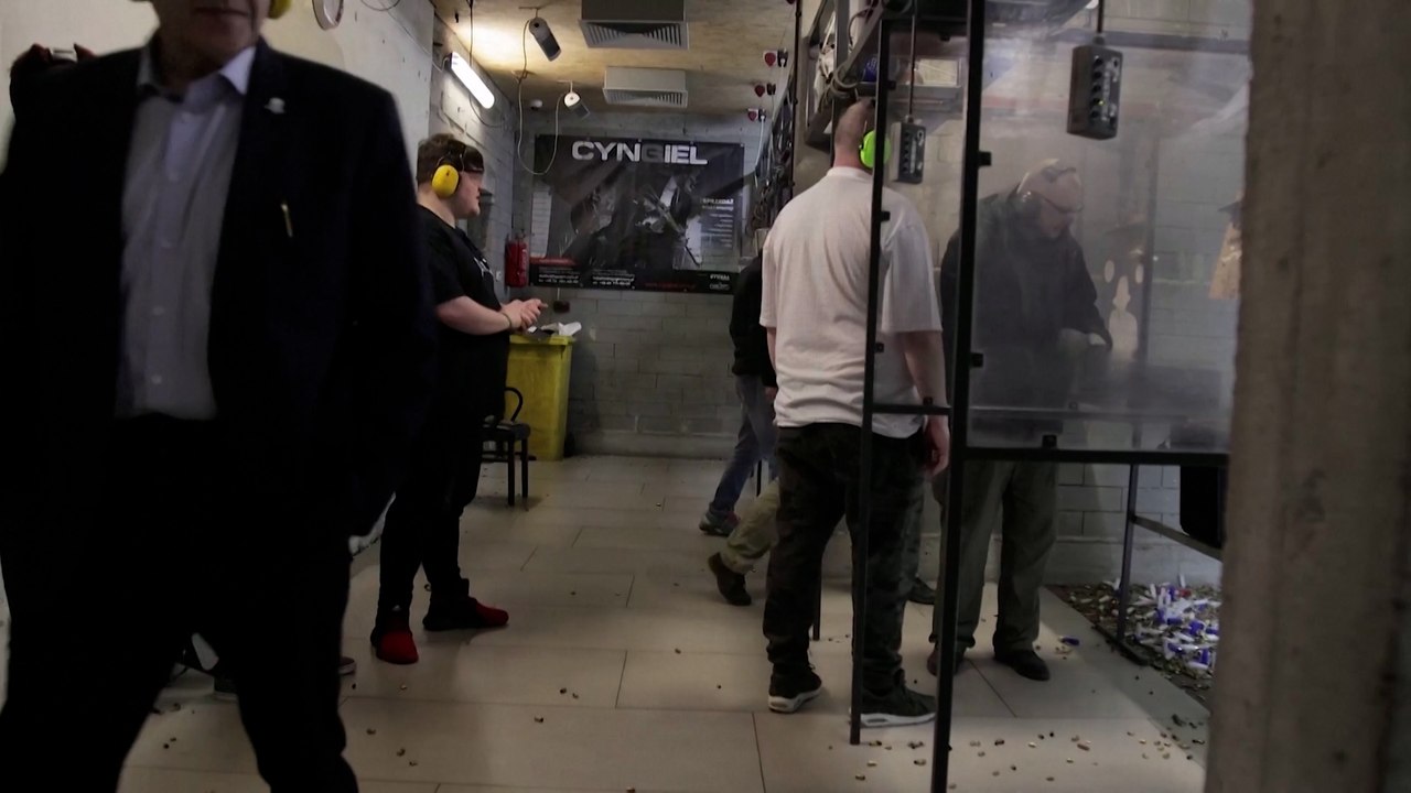 Pologne: Un stand de tir voit ses demandes de réservations augmenter en raison de la guerre en Ukraine