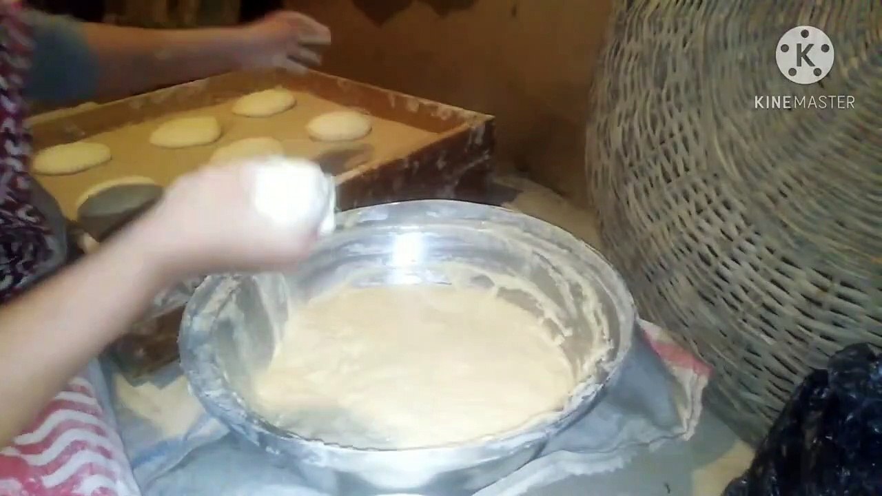 انا لازم اعمل كده حتي لو تعبانه مهو مينفعش يجتاجوا لحد غيري هخبز احلي عيش وغدا ومفاجاه لحماتي