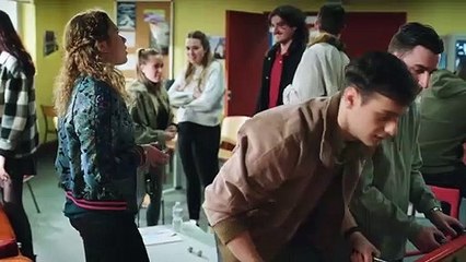 Plus belle la vie : [Indiscrétion] - Sunalee donne une bonne leçon au harceleur