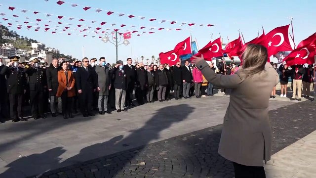 Kuşadası’nda Çanakkale Deniz Zaferi’nin 107. yıl dönümü kutlandı
