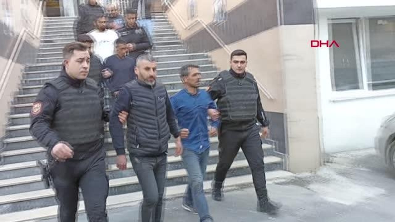 Son dakika haber: KÜÇÜKÇEKMECE ADLİYESİ ÖNÜNDEKİ SİLAHLI KAVGADA GÖZALTI SAYISI 20'YE YÜKSELDİ