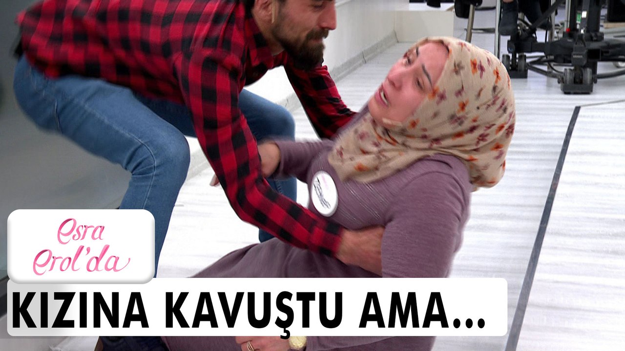 Korkutan anlar! Zeynep Hanım canlı yayında bayıldı!  - Esra Erol'da 25 Mart 2022