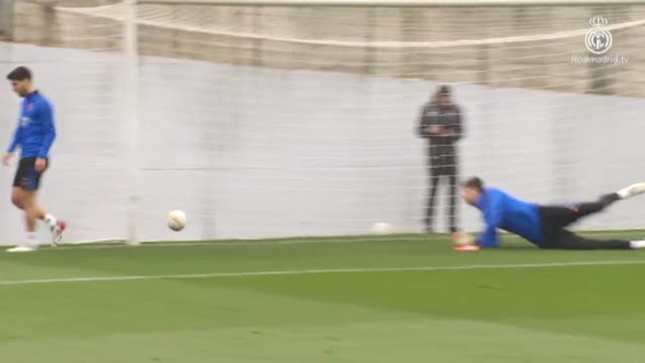 Nueva sesión de entrenamiento del Real Madrid sin los internacionales