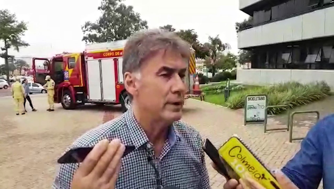 Através do Funrebom, Prefeitura de Cascavel entrega ao Corpo de Bombeiros novo caminhão de combate a incêndio
