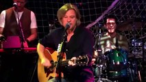 Family Man (Mike Oldfield cover) - Daryl Hall & John Oates (live)