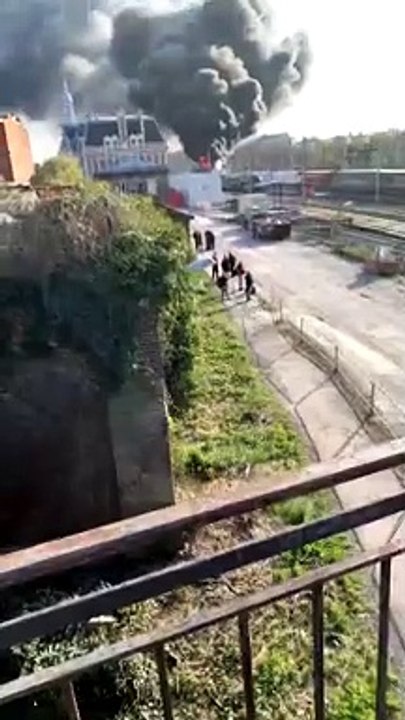 Incendie en gare de Valenciennes (1/3).