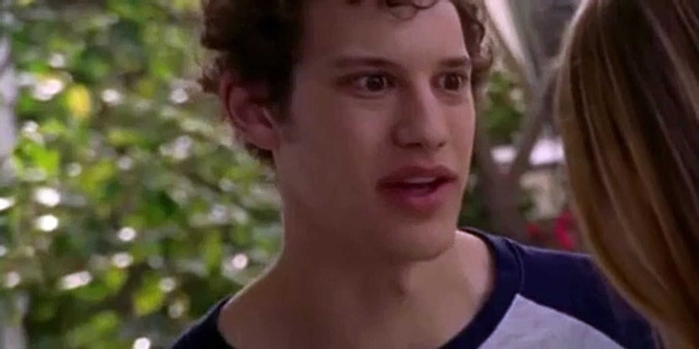 Greek S01 E02