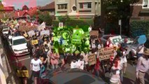 Les jeunes du monde entier défilent pour sauver la planète du réchauffement climatique