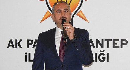 Abdulhamit Gül: Mevkiler, makamlar değil, ne yaptığınız önemlidir