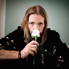 Foo Fighters drummer Taylor Hawkins dead at 50_ RIP