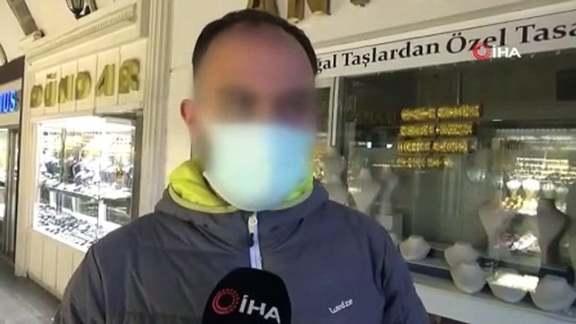 Diyarbakır'da bir kuyumcu sahte altın bilezikleri tezgaha dizip sırra kadem bastı