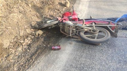 KAMYONA ÇARPAN MOTOSİKLETİN SÜRÜCÜSÜ ÖLDÜ