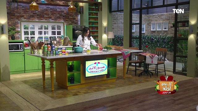 طريقة عمل سلطة الفراولة بالبنجر مع الشيف فيفيان فريد