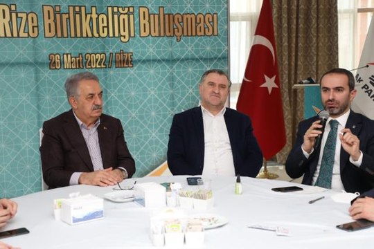 AK Parti Genel Başkan Yardımcısı Yazıcı, Geçmişten Geleceğe Güçlü Rize programında konuştu