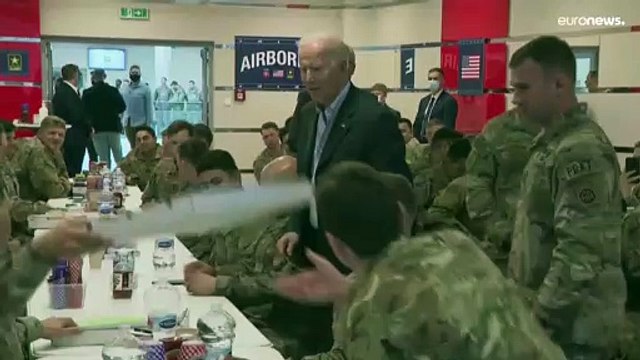 Biden visita le truppe Usa in Polonia: Combattiamo per la libertà