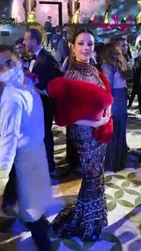 فرح شام الذهبي-إطلالات النجوم من فرح شام الذهبي