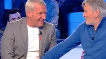 Benjamin Castaldi  Sa grand mère Simone Signoret    entre en cont@ct avec lui dans TPMP !