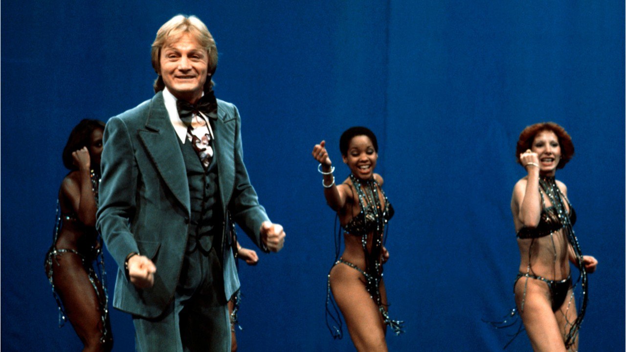 FEMME ACTUELLE - Claude François : d’anciennes Claudettes balancent sur son comportement tyrannique