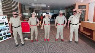 Kerala Cops on Kachcha Badam
