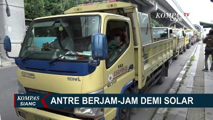 Para Pengemudi Rela Antre Berjam-jam Demi Dapat Solar Subsidi