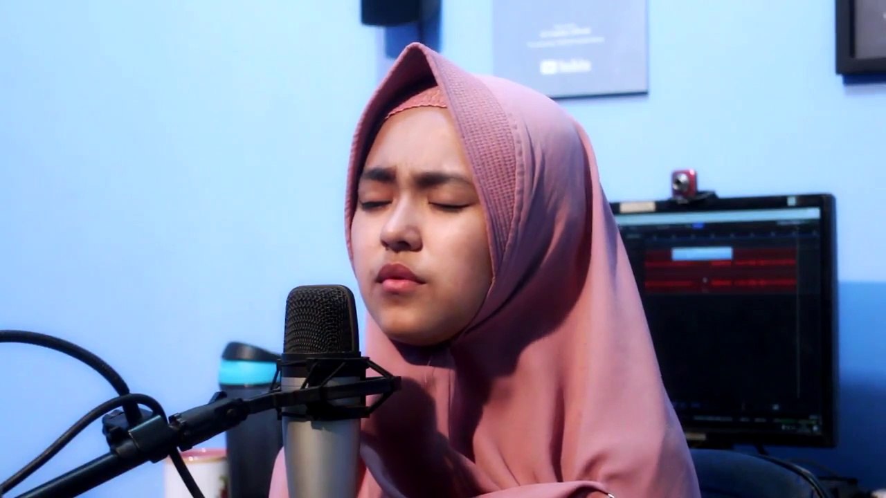 Bacaan Al Qur'an Merdu - Siti Hanriyanti