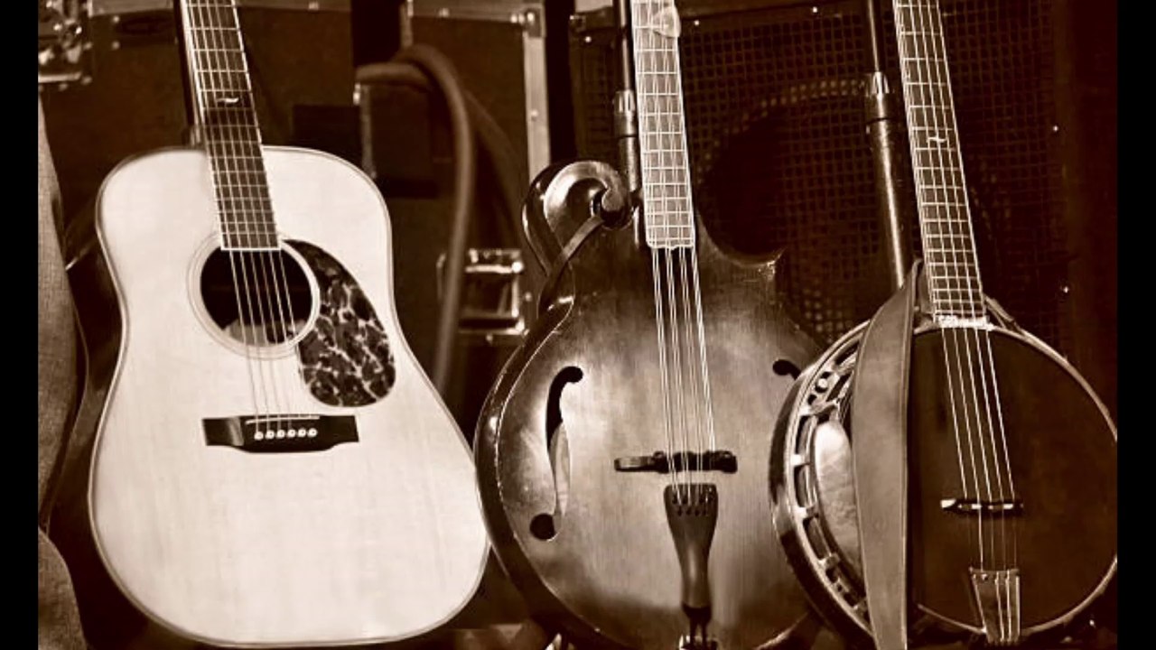 They Don't Play Country Music at the Opry Anymore Dr. Robert Ownby