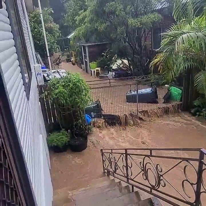 ILLAWARRA MERCURY Thirroul Flooding During Storm