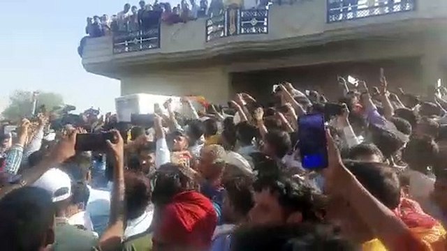 31 घंटे बाद गोली का निशान देख ग्रामीणों ने उठाया जवान का शव, अंतिम संस्कार में उमड़ा जन सैलाब