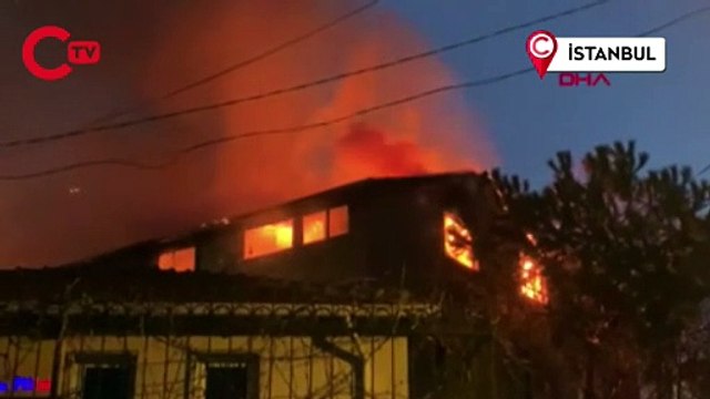 Ümraniye'de gecekonduda başlayan yangın, yanındaki binalara sıçradı