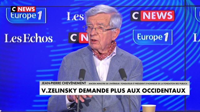 Jean-Pierre Chevènement : «J'ai trouvé les propos déplacés […] la Russie existera encore dans mille ans, il faudra bien rétablir nos relations»