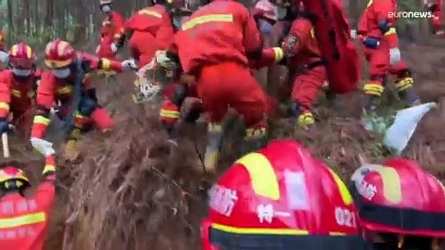 Disastro aereo in Cina, trovata la seconda scatola nera del Boeing 737-800