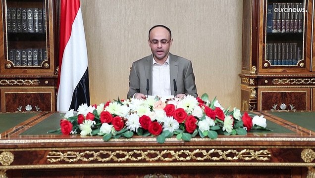 Yemen, raid aerei su Sana’a: i ribelli Houthi annunciano la tregua