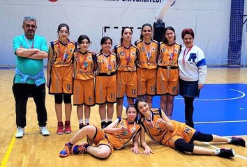 Potada yarı finali geçen kızlar, Denizli'ye şampiyonluk getirmek istiyor