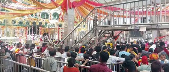 खाटूश्यामजी में लगा भक्तों का रैला, दो लाख श्रद्धालुओं को दर्शन