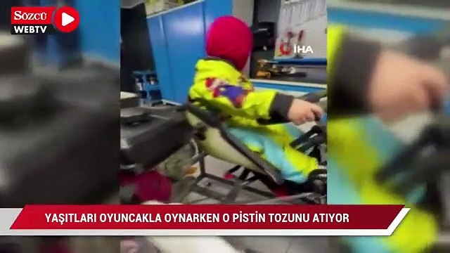 Yaşıtları oyuncakla oynarken o pistin tozunu attırıyor