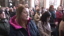 Son dakika haber! Lviv'de halk Rusya'nın saldırıları sonrası kiliseleri doldurdu