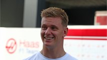 GALA VIDEO - “Je vais bien” : Mick Schumacher rassure après son spectaculaire accident