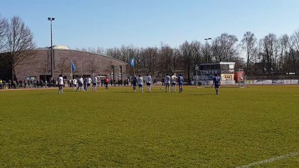 Vom Punkt: Daniel Brückner erzielt den umjubelten Siegtreffer für Niendorf gegen Dassendorf!
