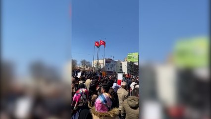Ataması yapılmayan öğretmenlerden protesto