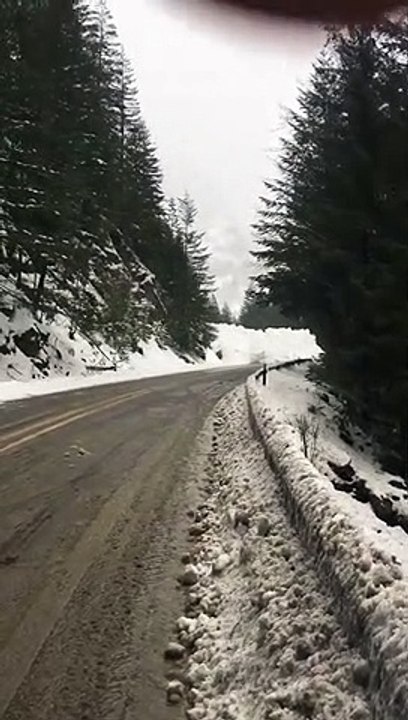 Attention avalanche sur la route !