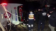 Erzincan-Erzurum karayolu Altınbaşak mevkiinde yolcu otobüsü şarampole uçtu, çok sayıda yaralı olduğu bilgisi alındı