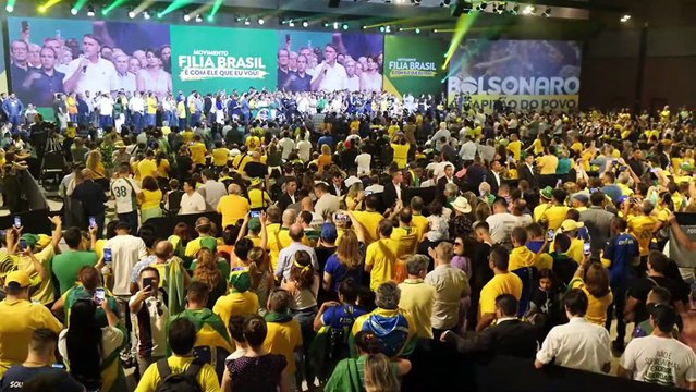 Bolsonaro diz que pesquisas eleitorais para 2022 mentem: ‘’pesquisa mentirosa não fará presidente’’